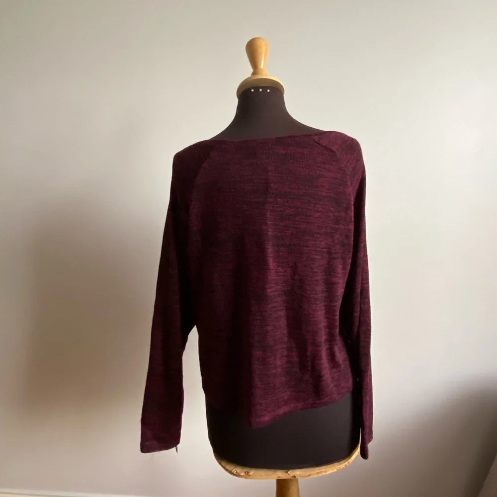 Factorie Cropped Sweater Size M-L - Picture 4 of 4